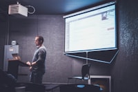 Bild von Kenny Eliason aus Unsplash